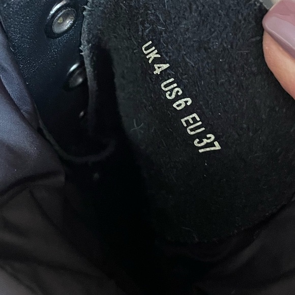 Hunter Women’s Quilted Lace Up All Weather Boots in Black Size 6 - Picture 8 of 9